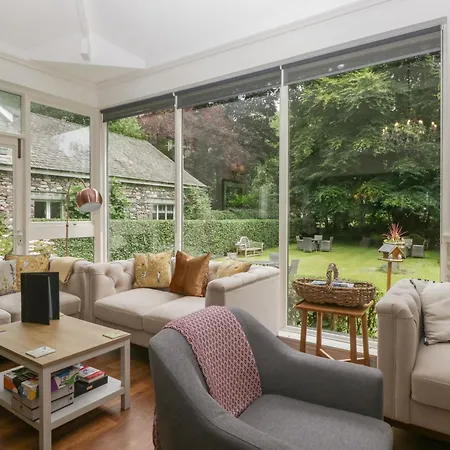 Daire Dorothy Ambleside